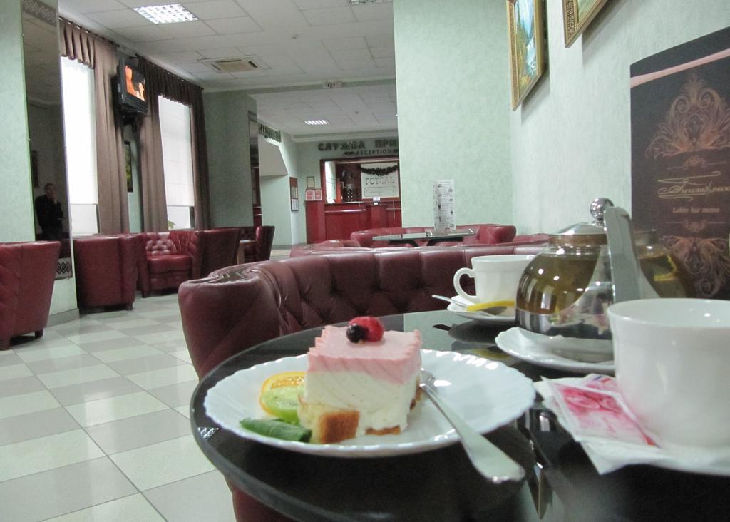 Alexandrovskiy Hotel ムィコラーイウ エクステリア 写真